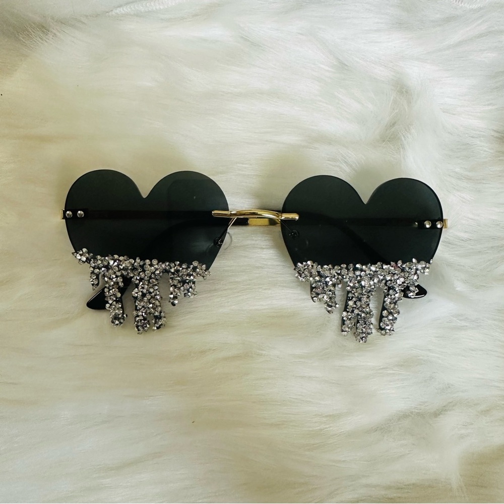 Heart Tear Sunglass Sun Protecting Eyewear Trendy Glasses – NWT
